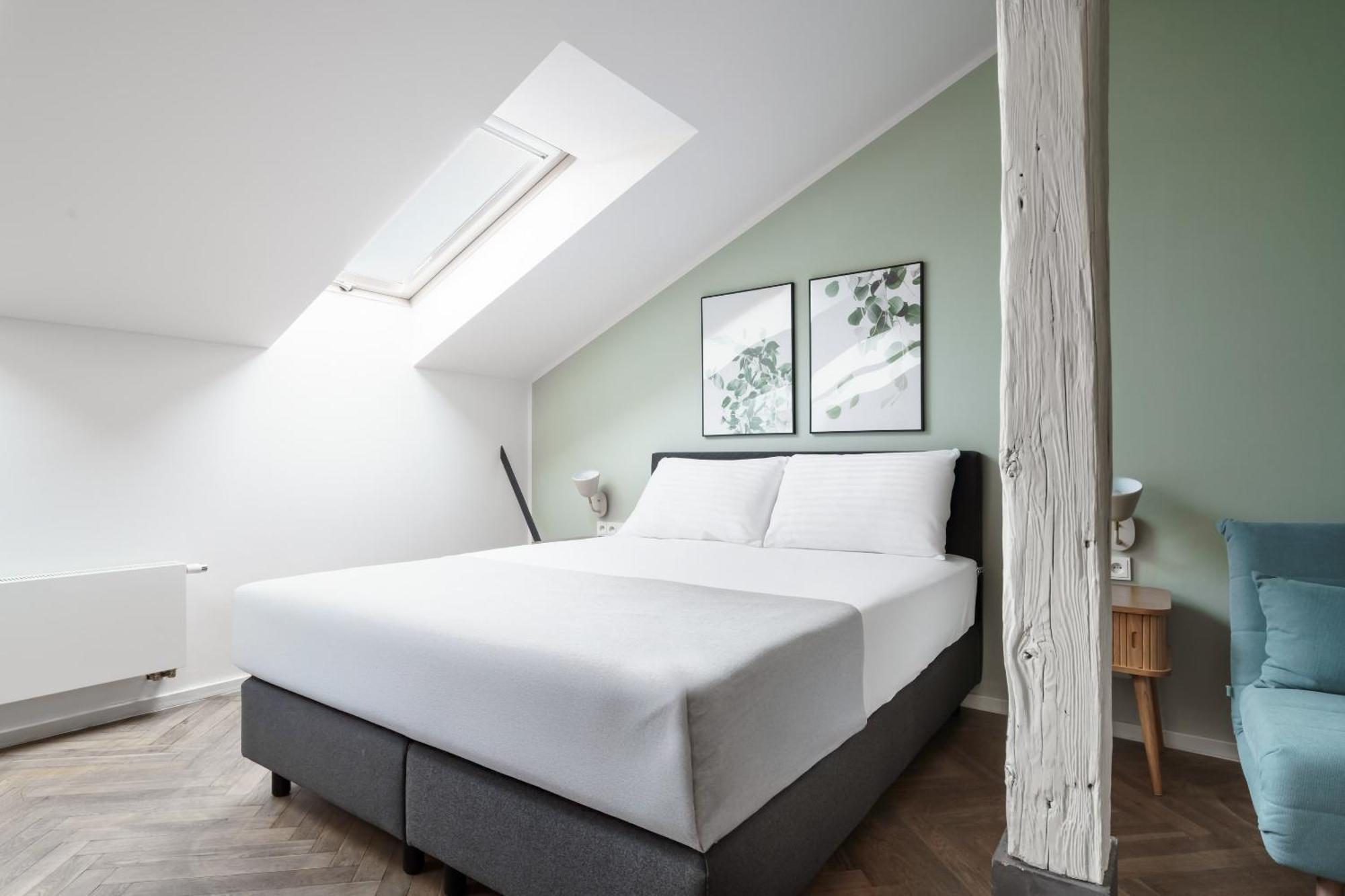 Limehome Prague Halkova Zimmer foto